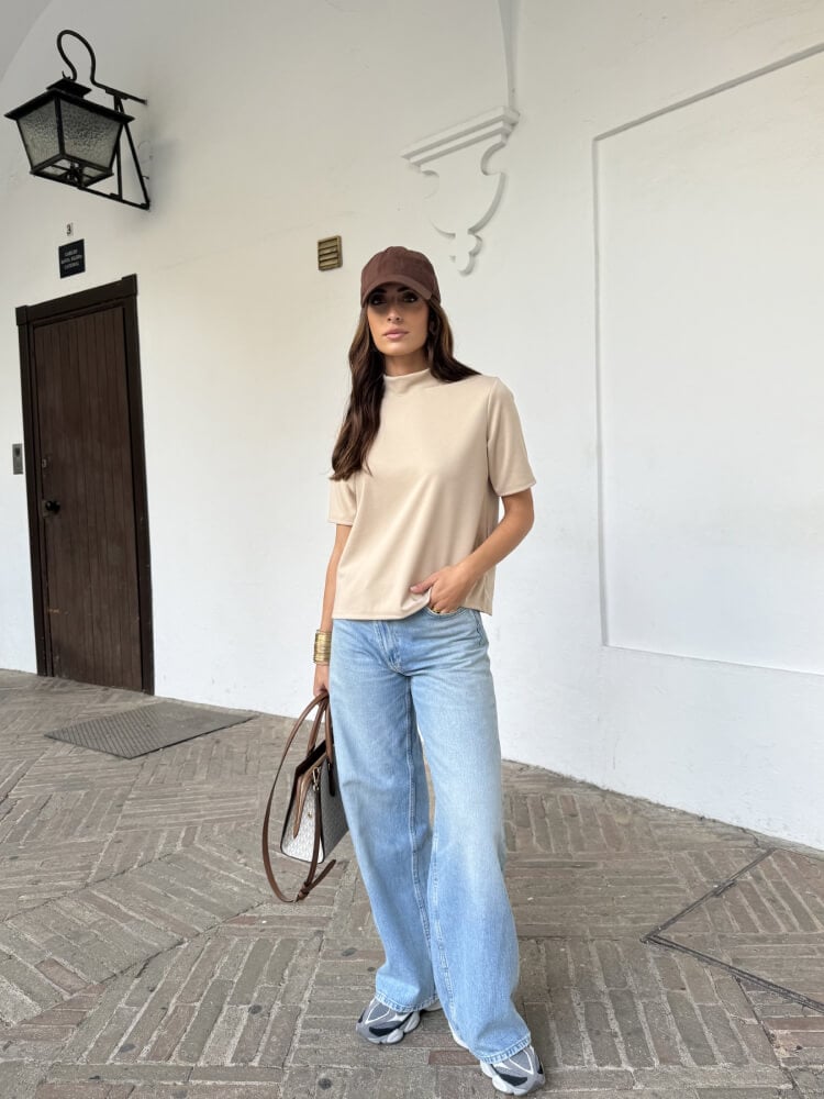 Camiseta Beige De Manga Corta