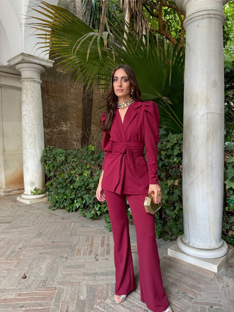 Conjunto Vino Con Blazer Y Pantalón